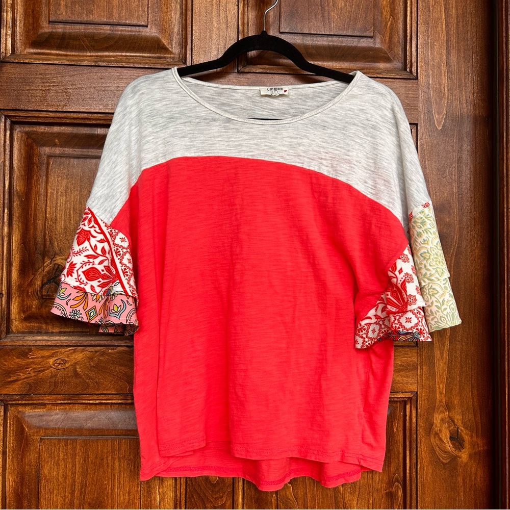 Umgee Top Size Small With Patchwork Ruffle Sleeves - image 1